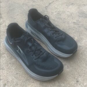Altra Paradigm 7 Women's Dark Green Running Sneakers Size 9